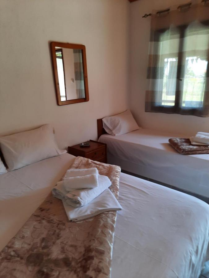 Bungalows Anestis Toroni Exterior photo